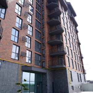 Professional installation of thermopanels on multi-family housing