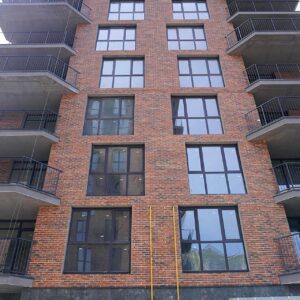Residential building facade insulated for improved living comfort