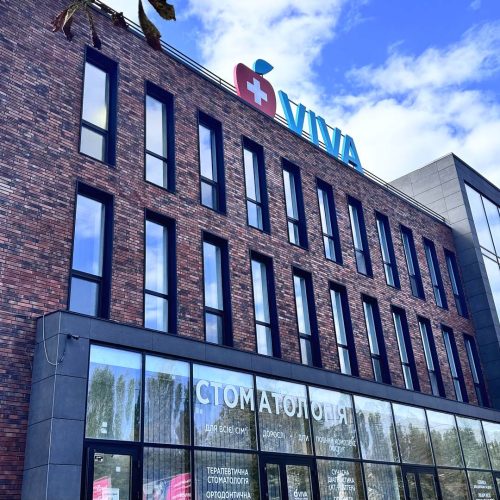 Business center exterior cladding with Old Residence HF57 thin bricks